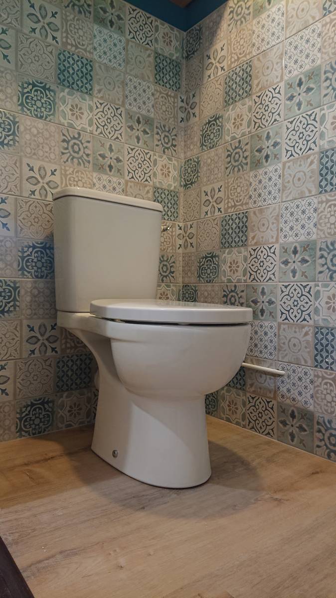Pose d'un bloc WC complet dans une maison à Montmorency 95160