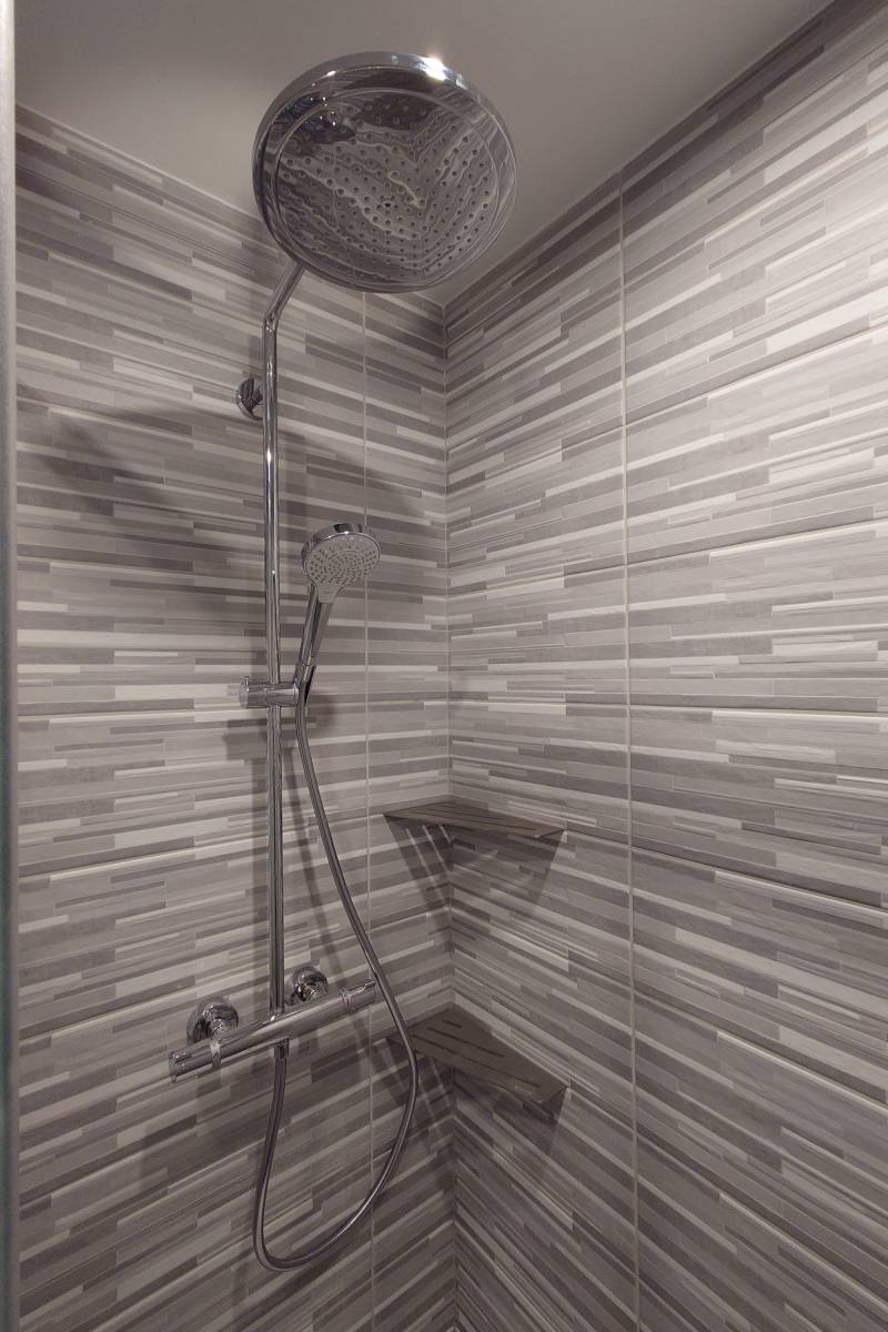 Plombier pour remplacement d'une colonne de douche thermostatique à Beauchamp 95250