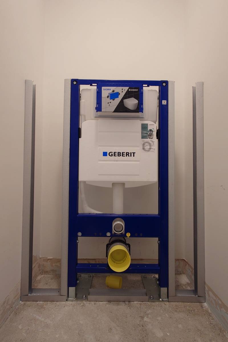 Installation d'un système de WC Geberit duofix, à Saint-Leu-la-Forêt