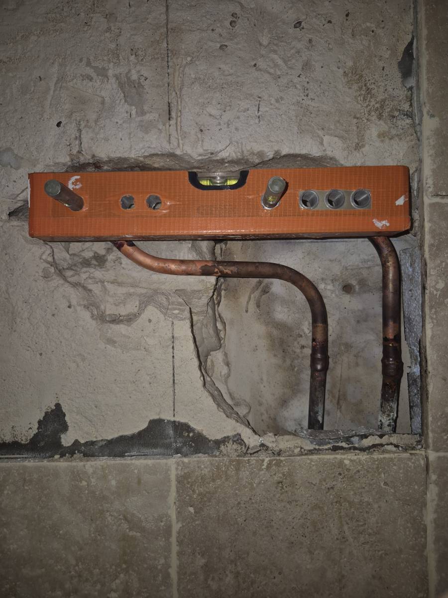 Recherche et réparation de fuite encastrée, dans une douche carrelée à Taverny