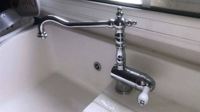 Remplacement d'une robinetterie de cuisine style rétro près de Auvers-sur-Oise 95430