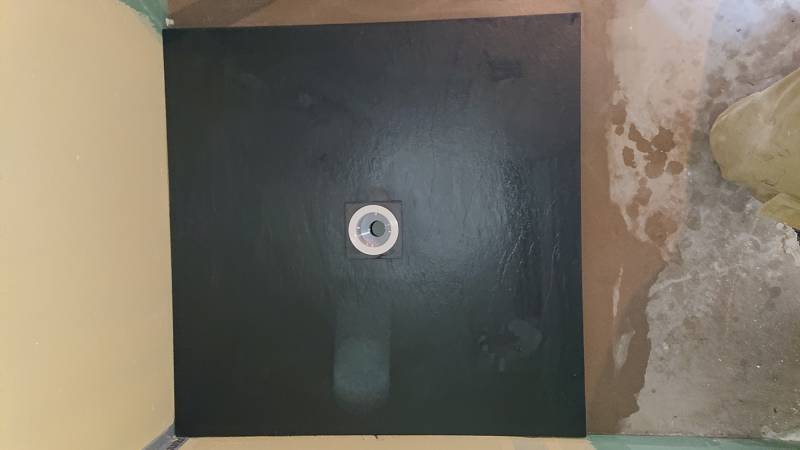  Création d’une étanchéité à l'eau sous faïence dans une douche, Nesles-la-Vallée 95690