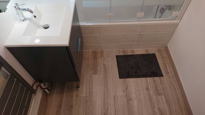 Rénovation complète d’une salle de bain avec baignoire, Le Plessis Bouchard 95130