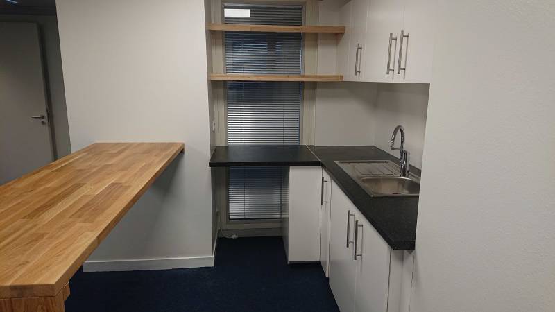 Pose d’une cuisine IKEA dans une entreprise près de Taverny 95150